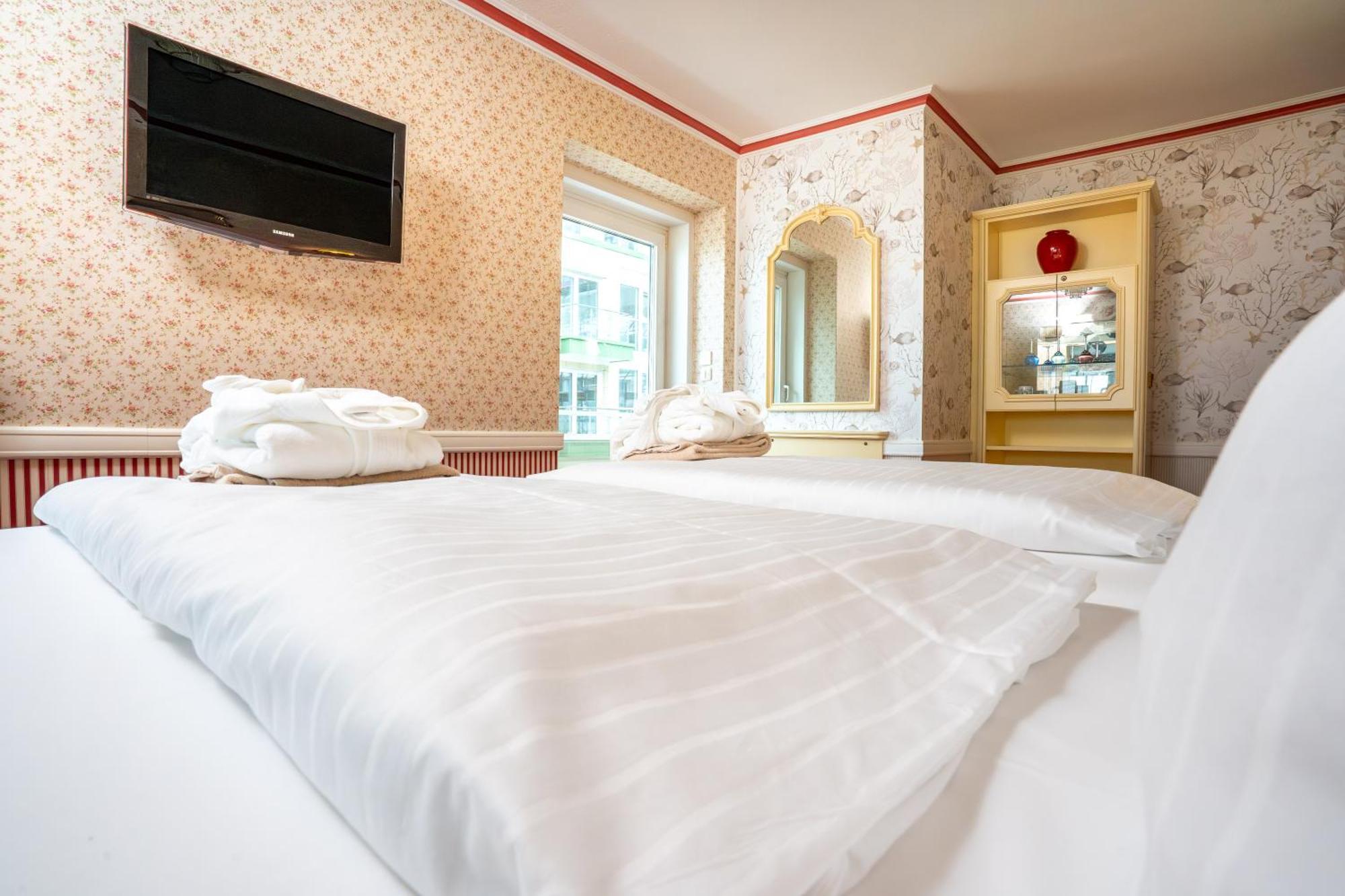 קושהאבן Hotel Strandperle מראה חיצוני תמונה